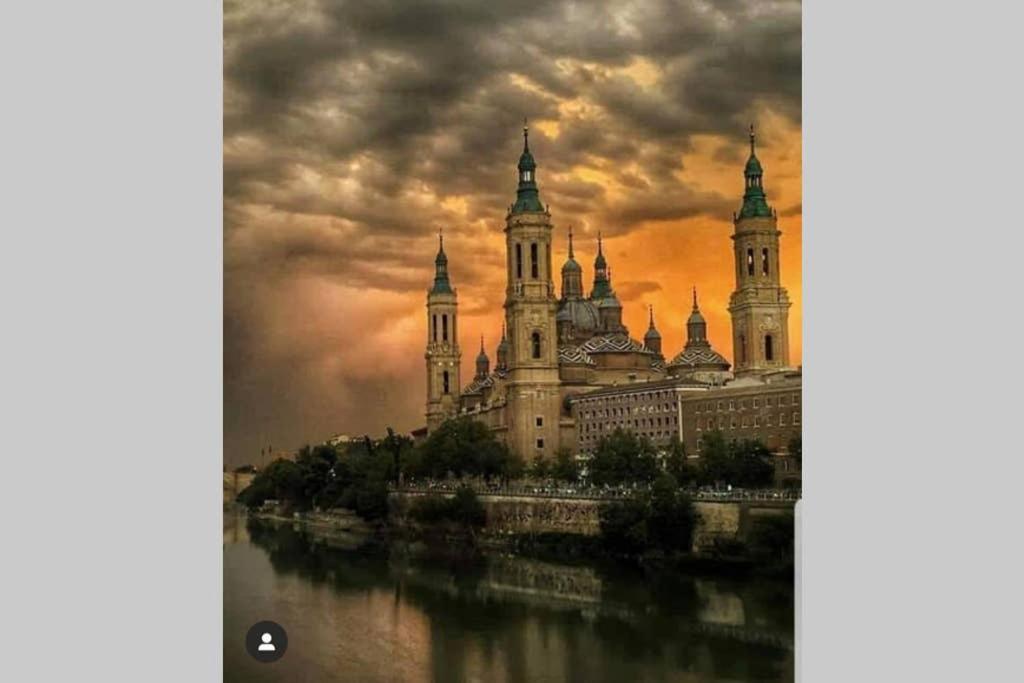 Apartamento Loft Mon Zaragoza Exterior foto